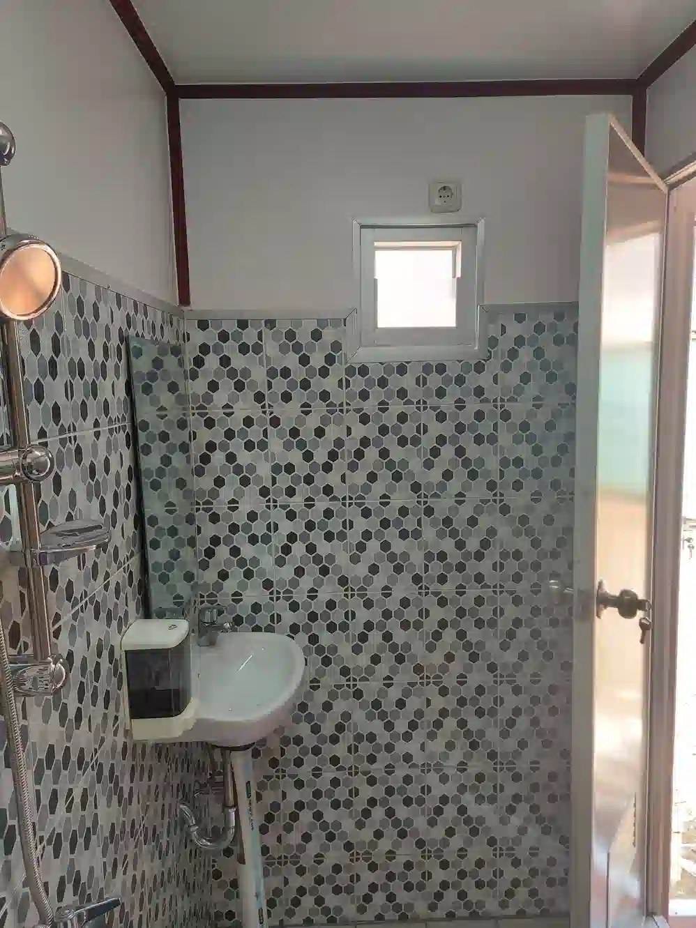 Sewa Office Container + Toilet 20ft