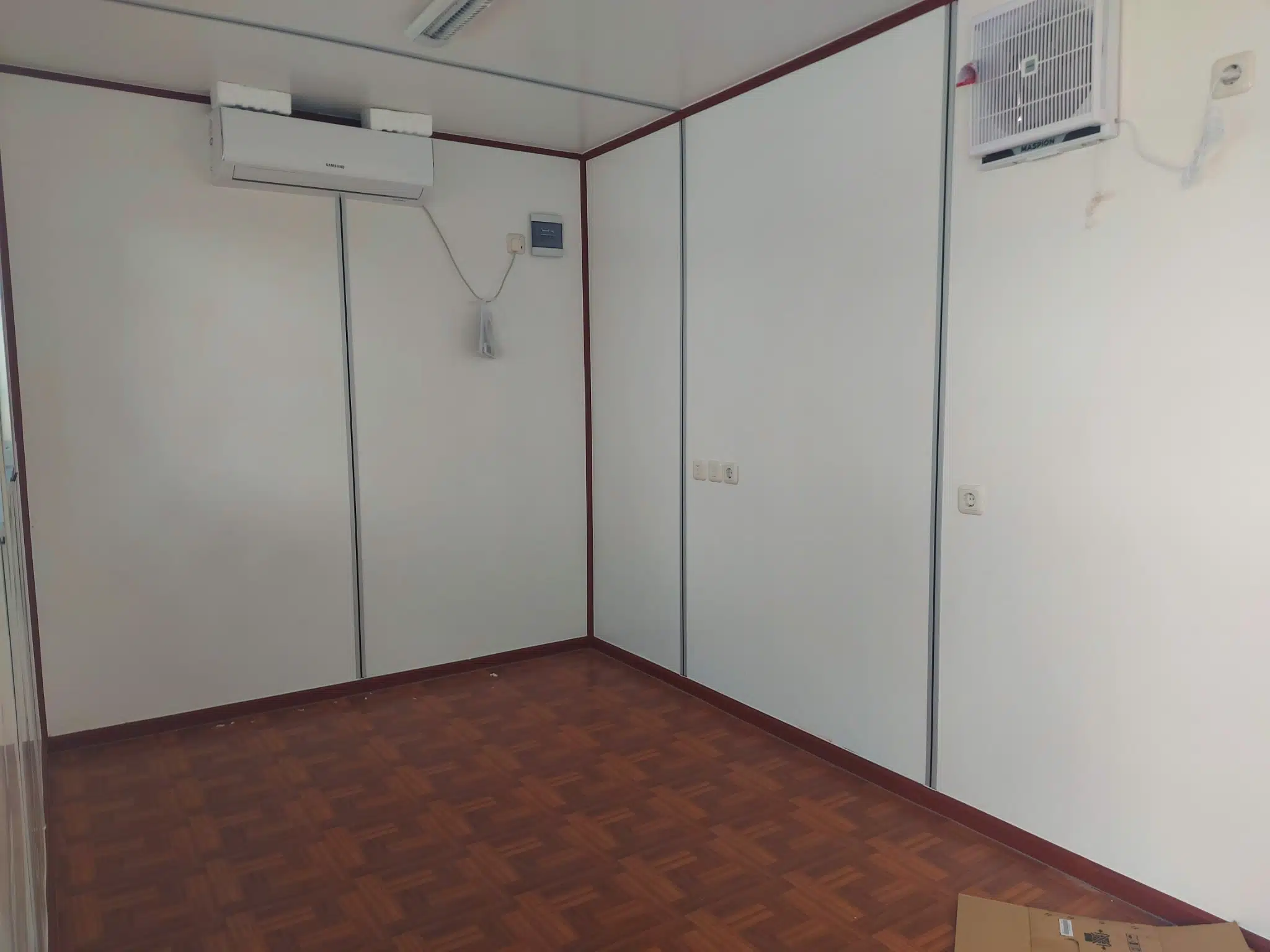 Sewa Office Container + Toilet 20ft